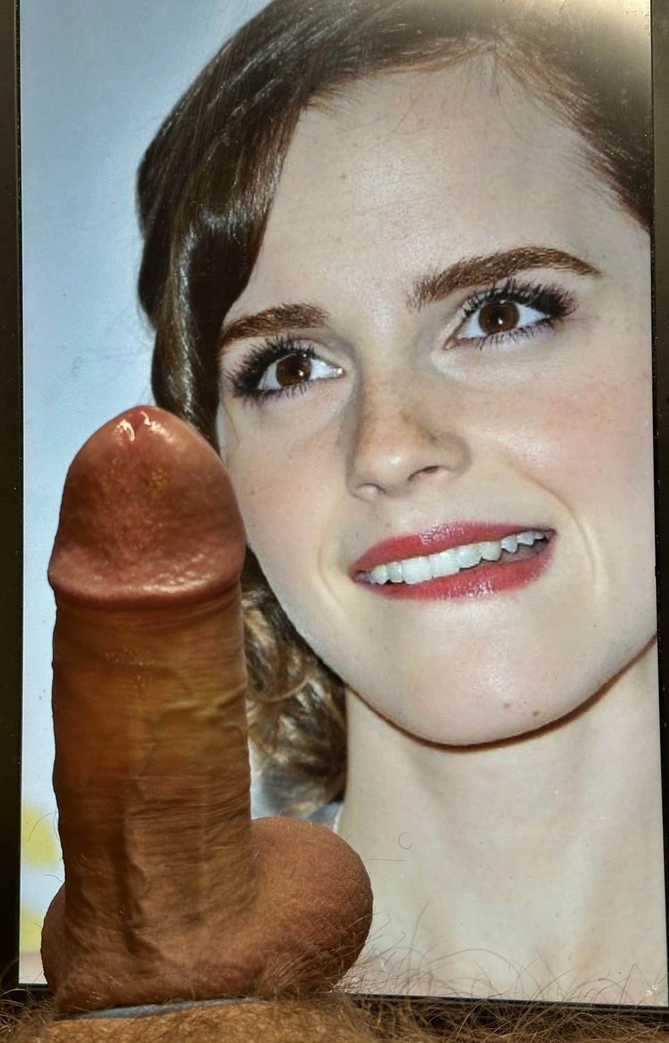0kMRd7ww Emma Watson cum tribute 06.jpg